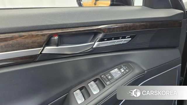 Genesis G90 id 4477310 из Кореи 21