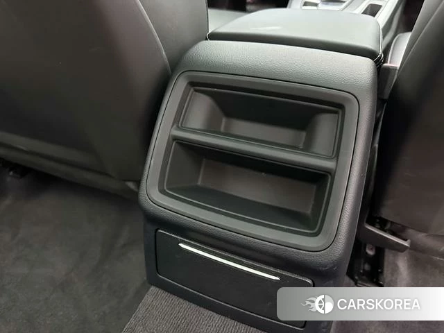 Audi A4L id 3957770 из Китая 21