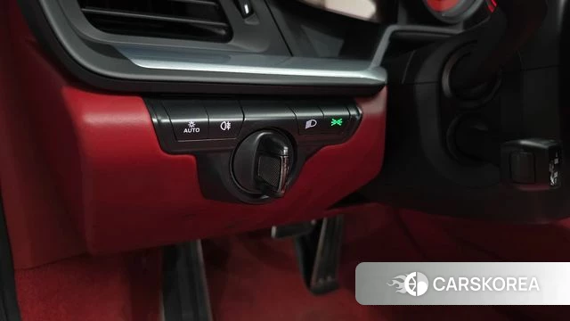 Porsche 911(992) id 4457749 из Кореи 21