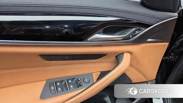 BMW 5 Series (G30) id 4446693 из Кореи 21