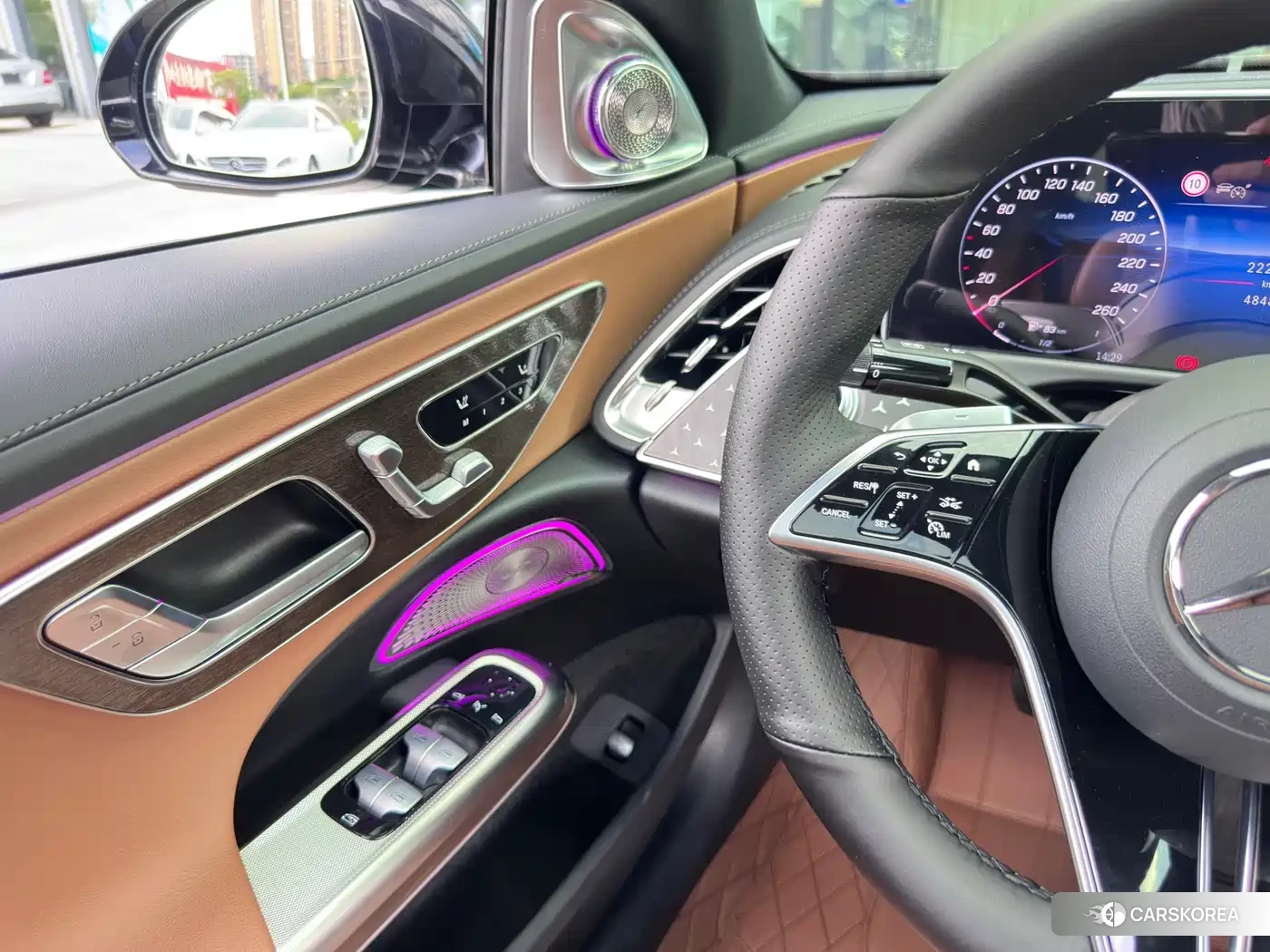 Mercedes-Benz E-Class id 4546705 из Китая 21