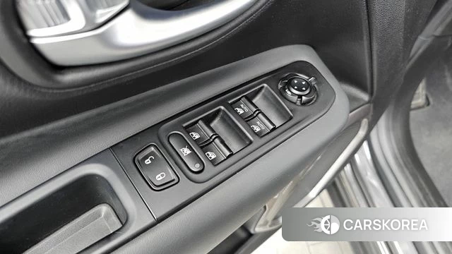 Jeep Renegade id 4636741 из Кореи 21