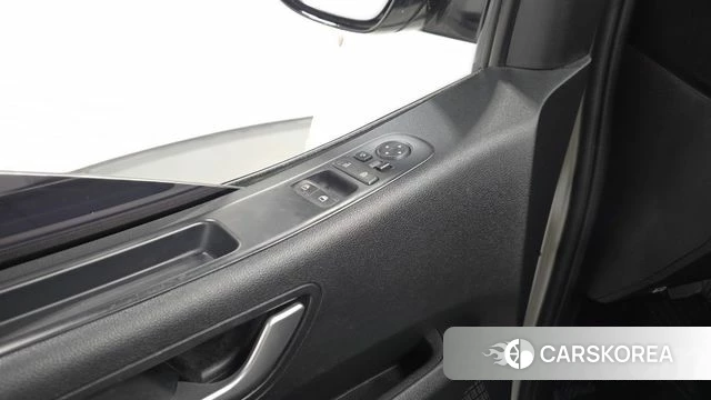 Hyundai Staria id 4415852 из Кореи 21