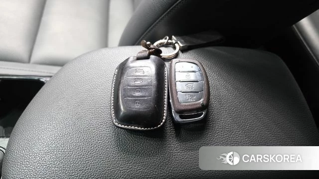 Hyundai The New Ionic Electric id 4434951 из Кореи 21