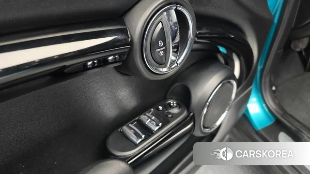 Mini Cooper Convertible id 4362372 из Кореи 21