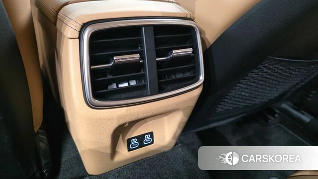 Genesis The New G70 id 4375725 из Кореи 21