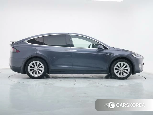 Tesla Model X id 4253407 из Китая 21