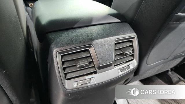 Ssangyong The New Rexton Sports Cannes id 4757926 из Кореи 21