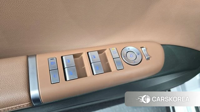 Hyundai Grandeur Hybrid (GN7) id 4395365 из Кореи 21