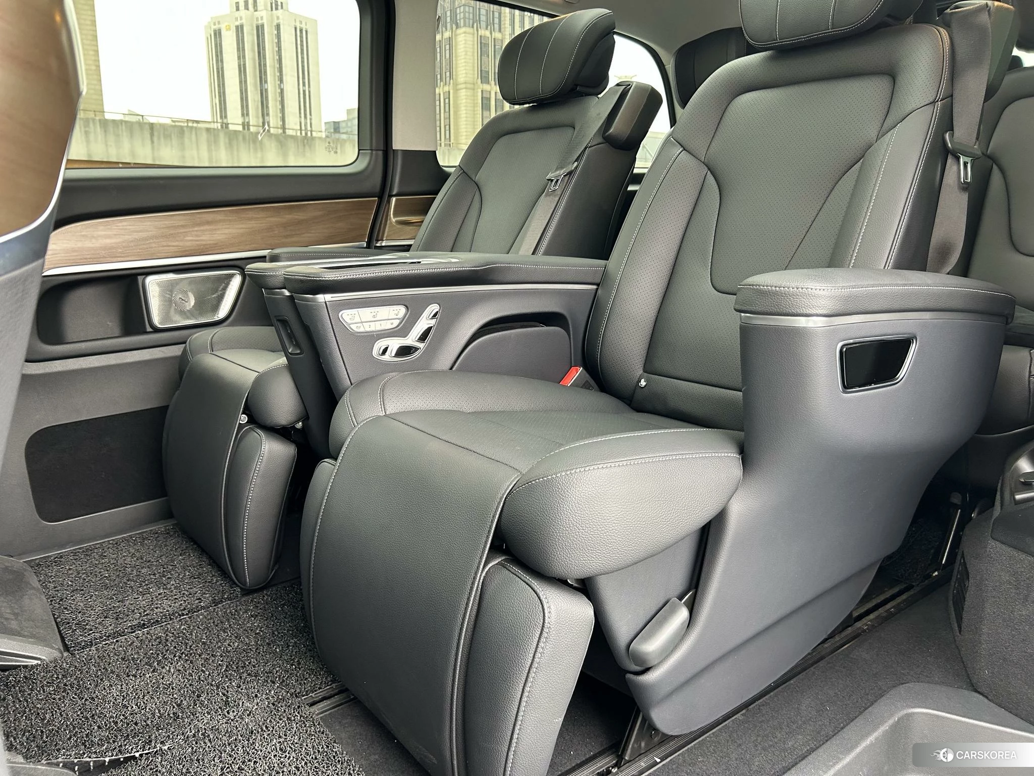 Mercedes-Benz V-class id 4467694 из Китая 21