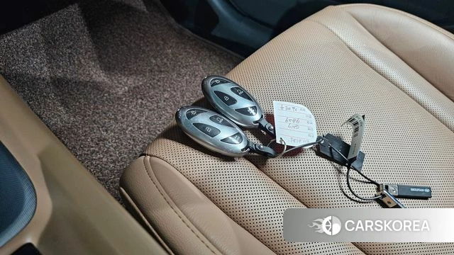 Hyundai Grandeur Hybrid (GN7) id 4921892 из Кореи 20