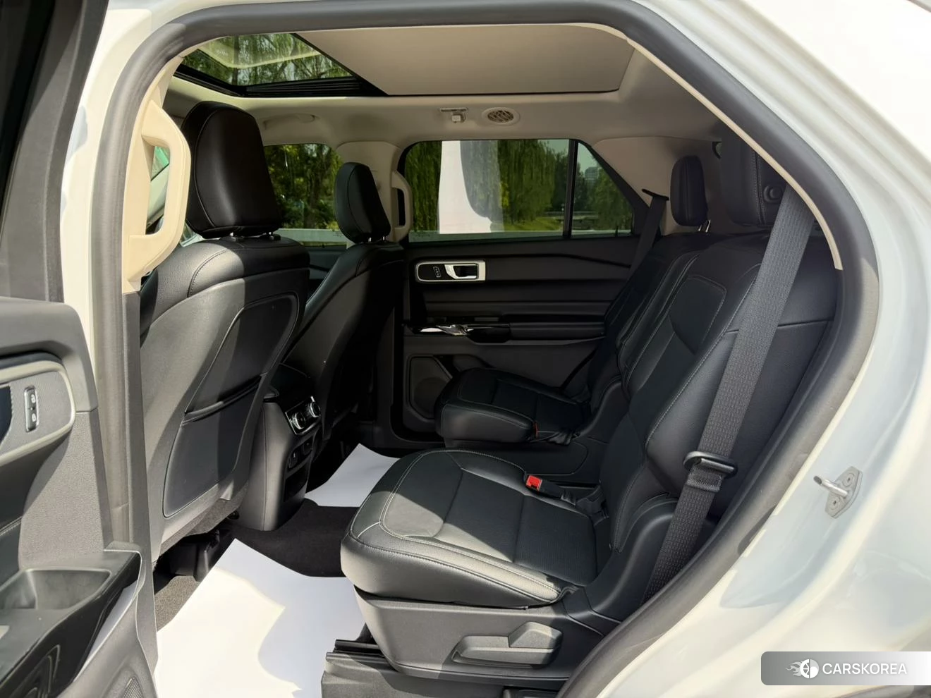Ford Explorer id 4405885 из Китая 21