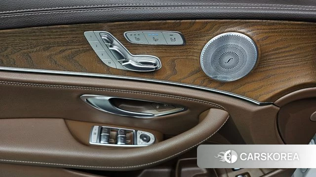 Mercedes-Benz E-Class W213 id 4689011 из Кореи 21