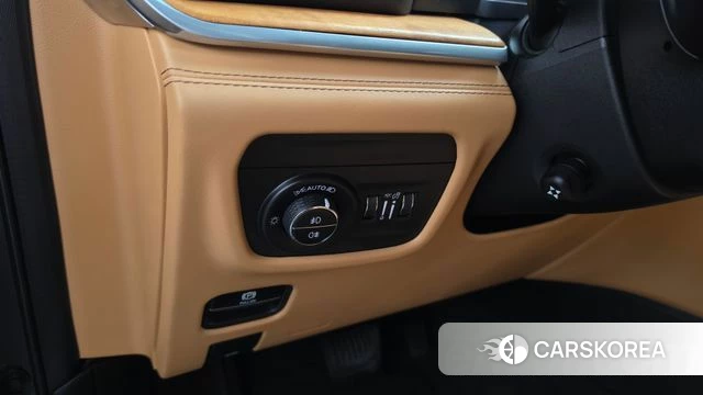Jeep Grand Cherokee (WL) id 4692455 из Кореи 21
