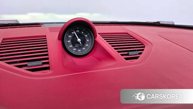 Porsche 911(992) id 4304171 из Кореи 21