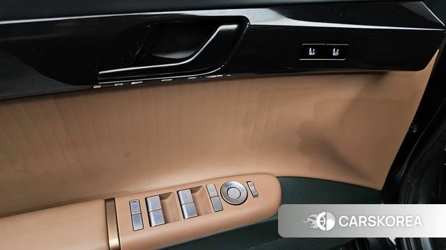 Hyundai Grandeur Hybrid (GN7) id 4640844 из Кореи 21