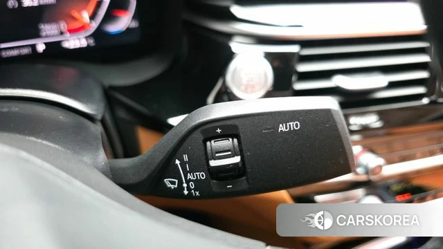 BMW 5 Series (G30) id 4433942 из Кореи 21