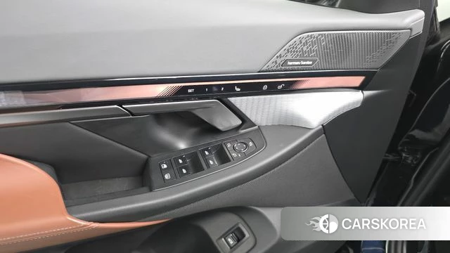 BMW 5 Series (G60) id 4640450 из Кореи 21