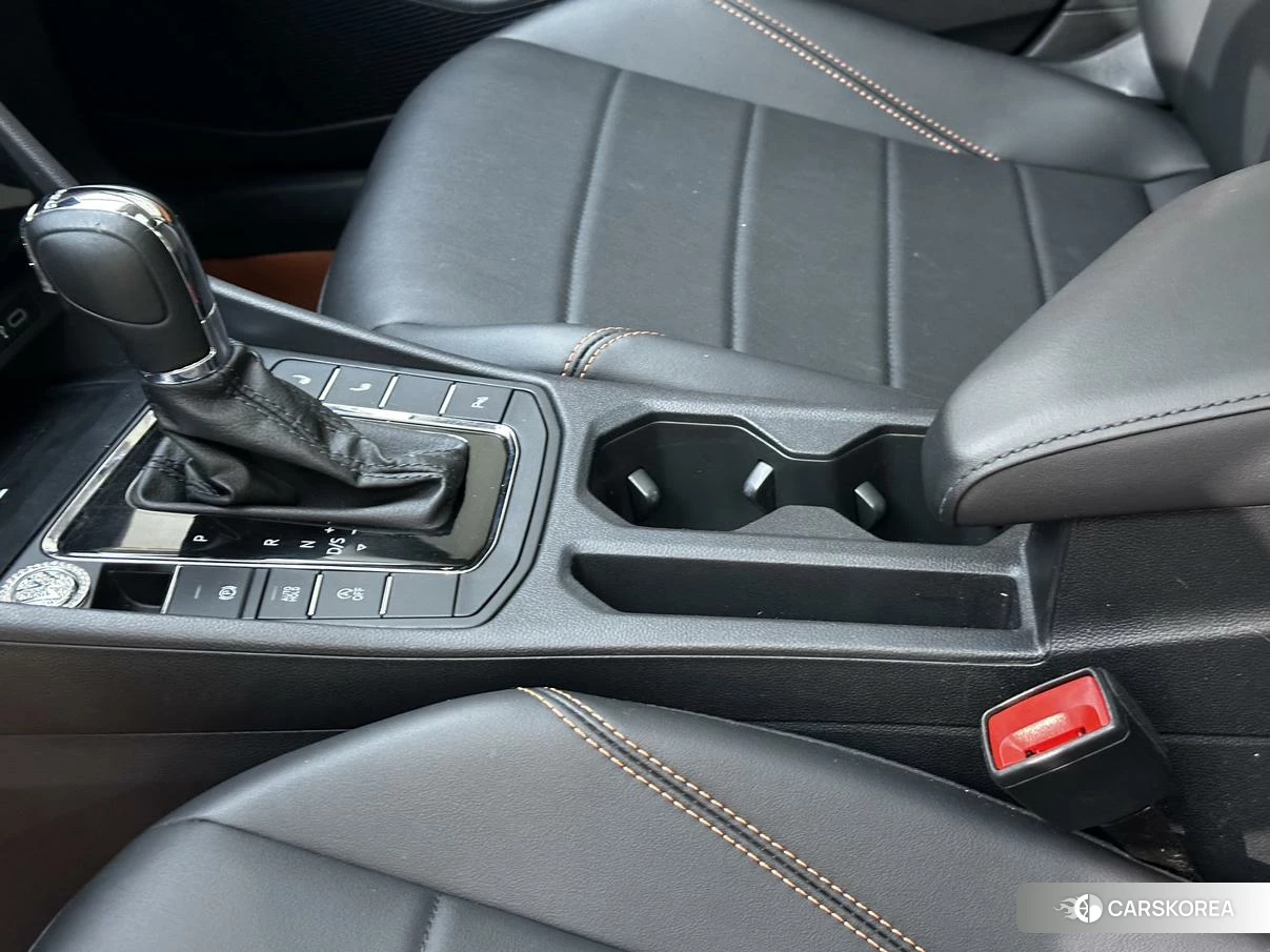 Volkswagen Bora id 4493124 из Китая 21