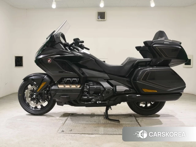 Honda GL1800 TOUR DCT id 3947894 из Японии 21