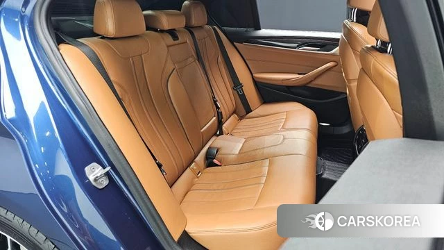 BMW 5 Series (G30) id 4849309 из Кореи 21