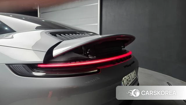 Porsche 911(992) id 4880342 из Кореи 21