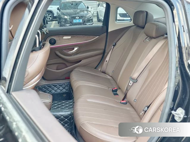 Mercedes-Benz E-class PHEV id 4380538 из Китая 21