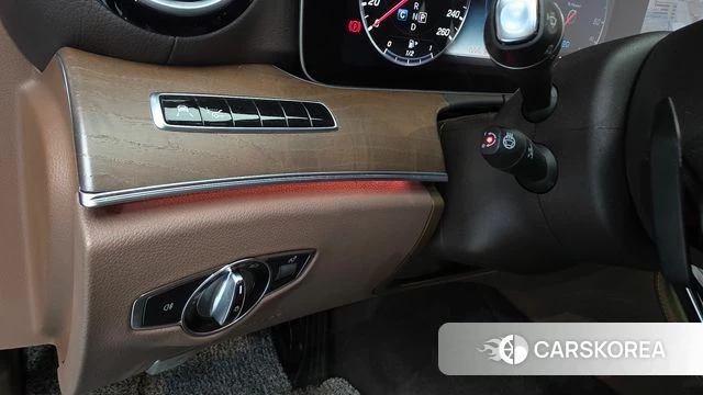 Mercedes-Benz E-Class W213 id 4203407 из Кореи 21