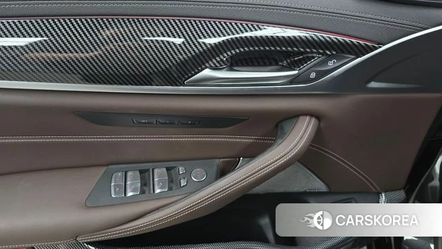 BMW 5 Series (G30) id 4395374 из Кореи 21