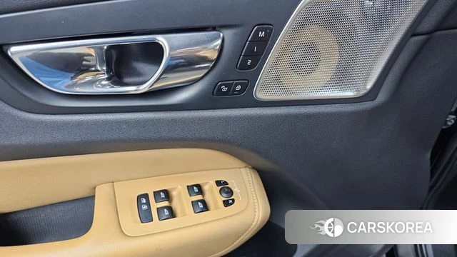Volvo XC60 second Generation id 4604945 из Кореи 21