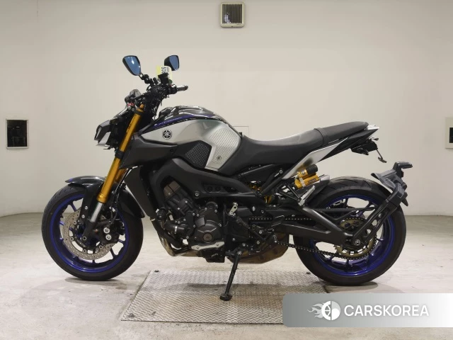 Yamaha MT-09 SP id 3945815 из Японии 21