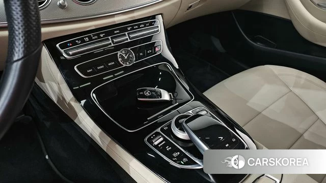Mercedes-Benz E-Class W213 id 4188698 из Кореи 21