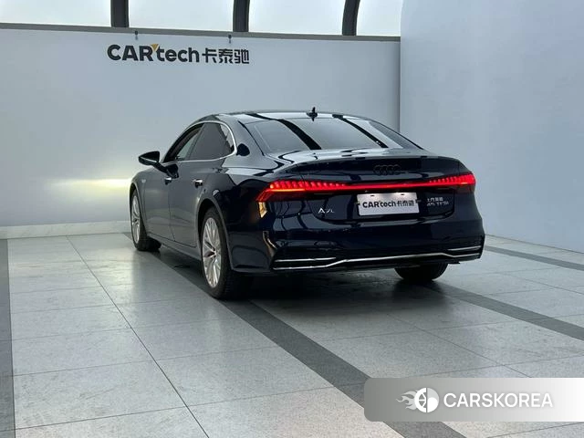 Audi A7L id 4207860 из Китая 21