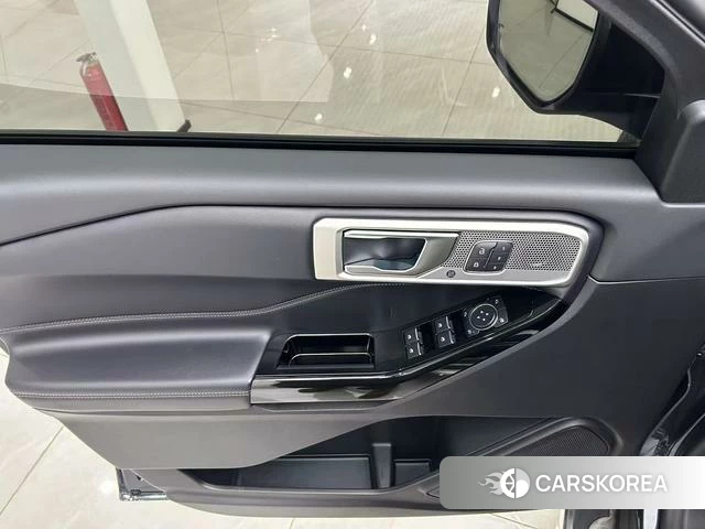 Ford Explorer id 4374755 из Китая 21
