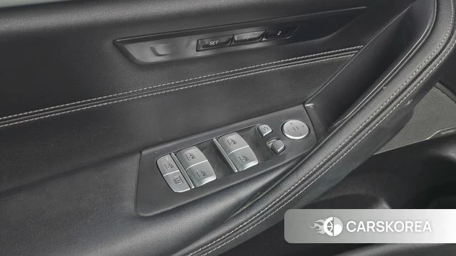 BMW 5 Series (G30) id 4848323 из Кореи 21