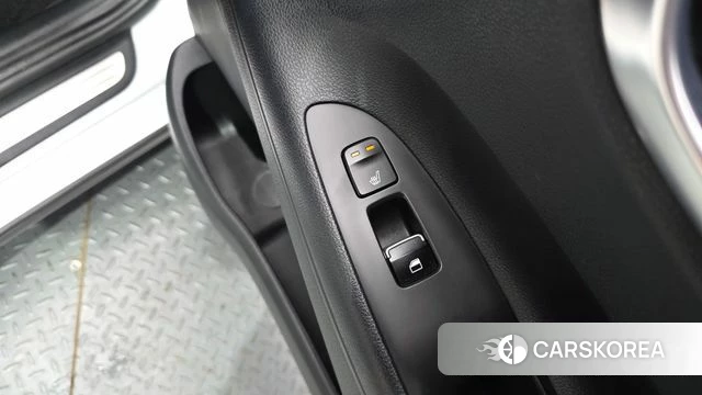 Hyundai Grandeur IG id 4331618 из Кореи 21