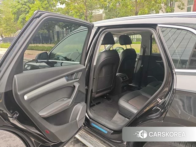 Audi Q5L id 4219973 из Китая 21