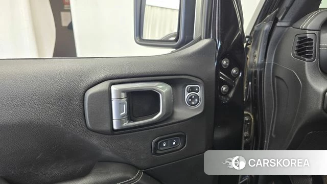 Jeep Wrangler (JL) id 4501110 из Кореи 21