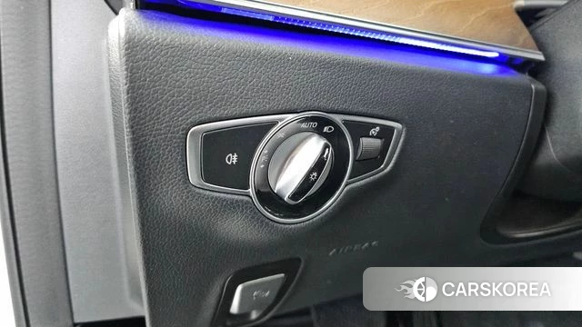 Mercedes-Benz E-Class W213 id 4304628 из Кореи 21