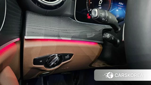 Mercedes-Benz E-Class W213 id 4608130 из Кореи 21