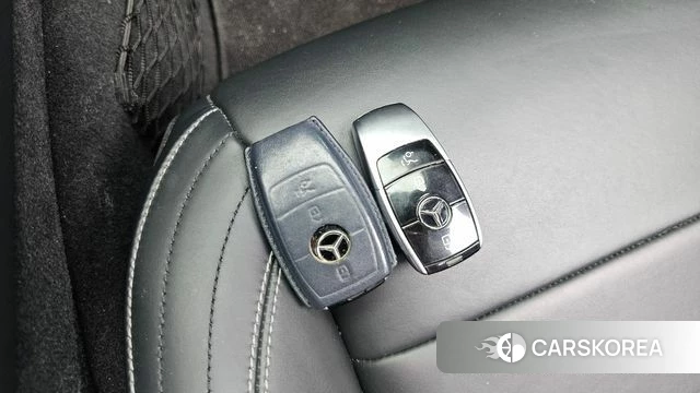 Mercedes-Benz E-Class W213 id 4698955 из Кореи 21