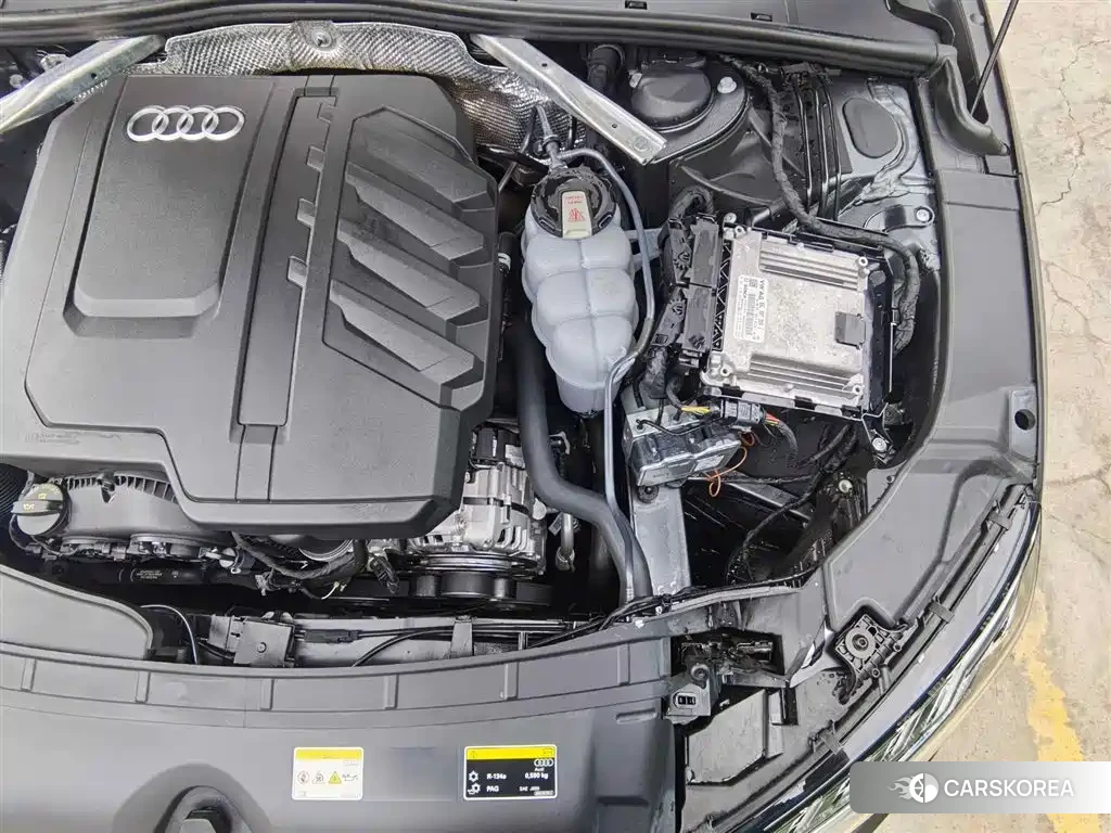 Audi A4L id 4514301 из Китая 21