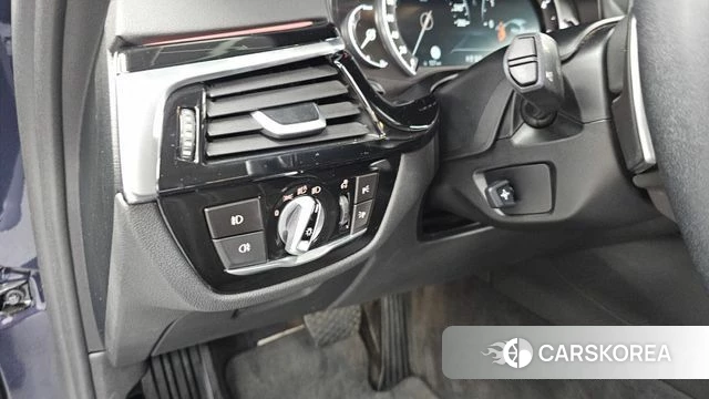 BMW 5 Series (G30) id 4552009 из Кореи 21