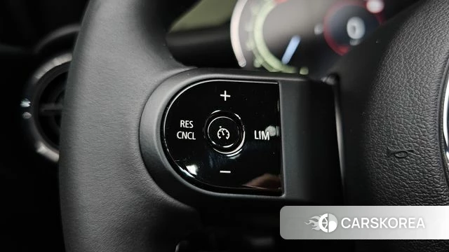 Mini Cooper S Convertible id 4753683 из Кореи 21