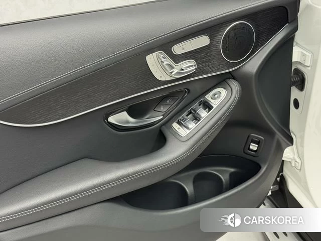 Mercedes-Benz GLC Coupe id 4264675 из Китая 21