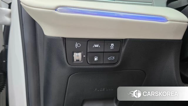 Hyundai The New Grandeur IG Hybrid id 4670986 из Кореи 21