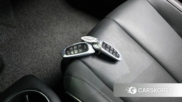 Hyundai Ionic 5 id 4409370 из Кореи 21