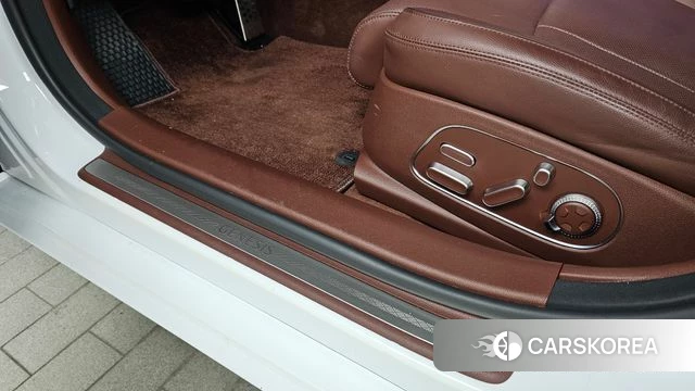 Genesis G90 (RS4) id 4267376 из Кореи 21