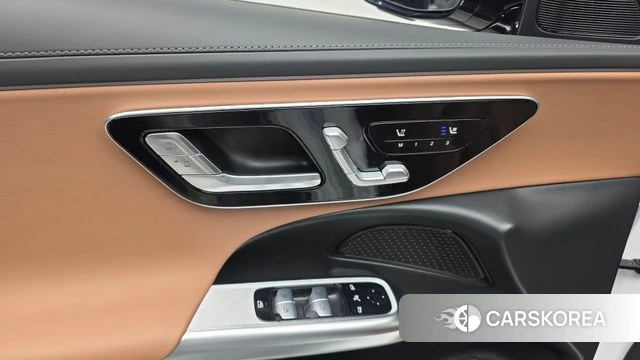 Mercedes-Benz E-Class W214 id 4229693 из Кореи 21