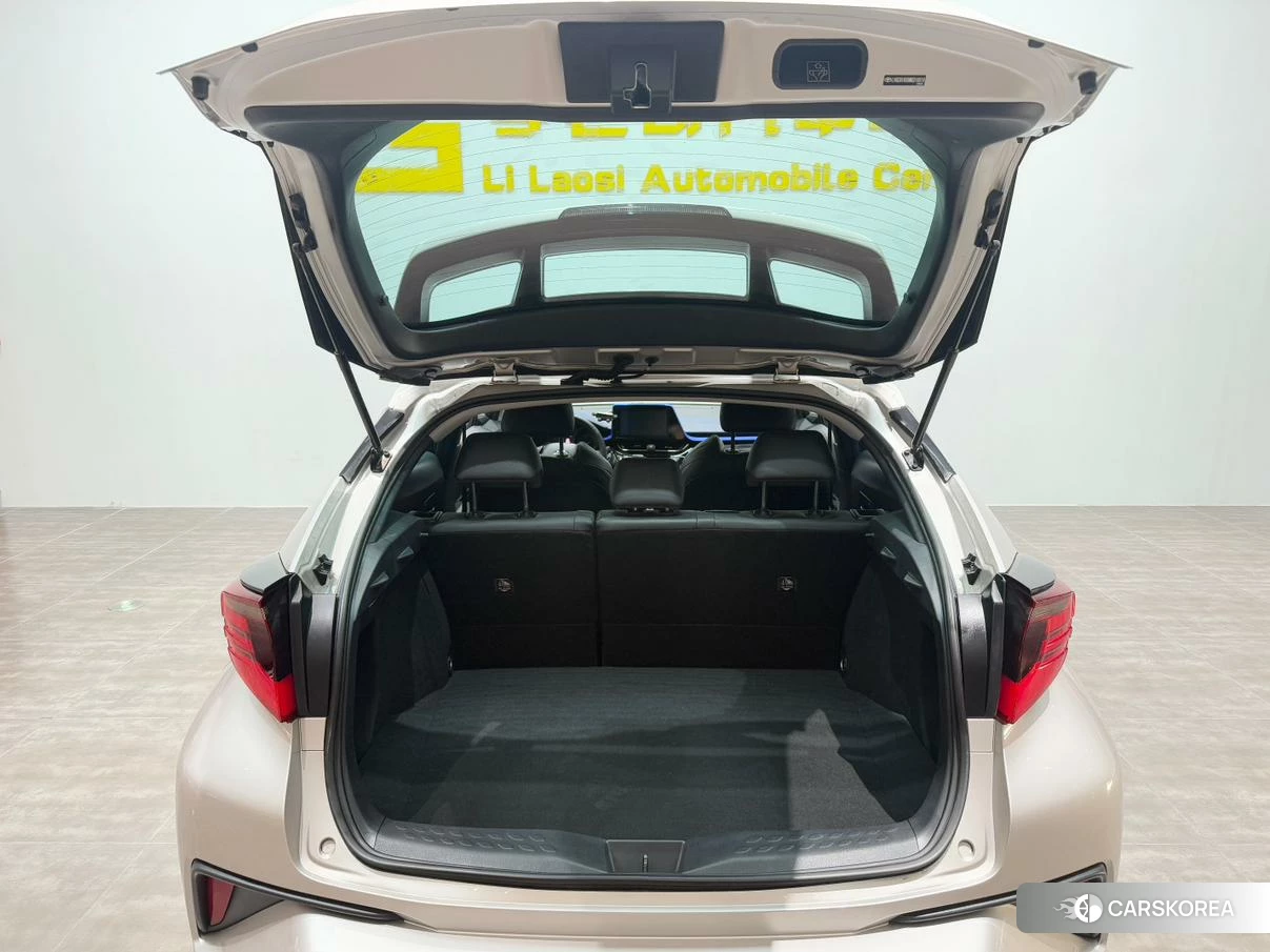 Toyota C-HR id 4454740 из Китая 21